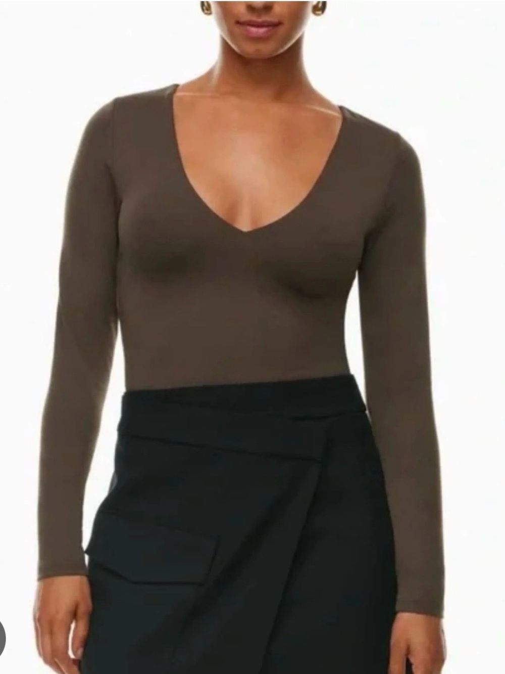 Aritzia Babaton Contour V-Neck Long Sleeve Bodysuit in Dark Brown